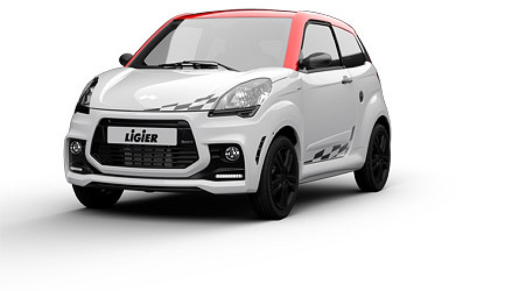 Essence ou hybride : bien choisir sa voiture sans permis de location